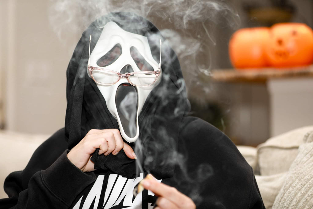 SCREAM SMOKE Magazine
