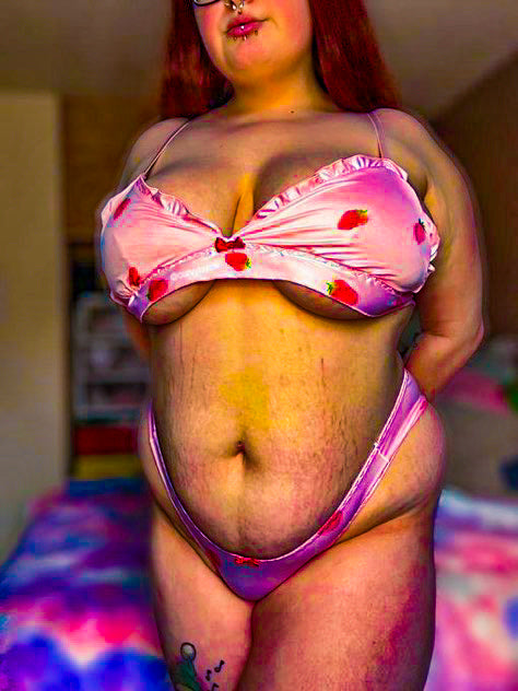 Curvy Kerrie SOULS Magazine