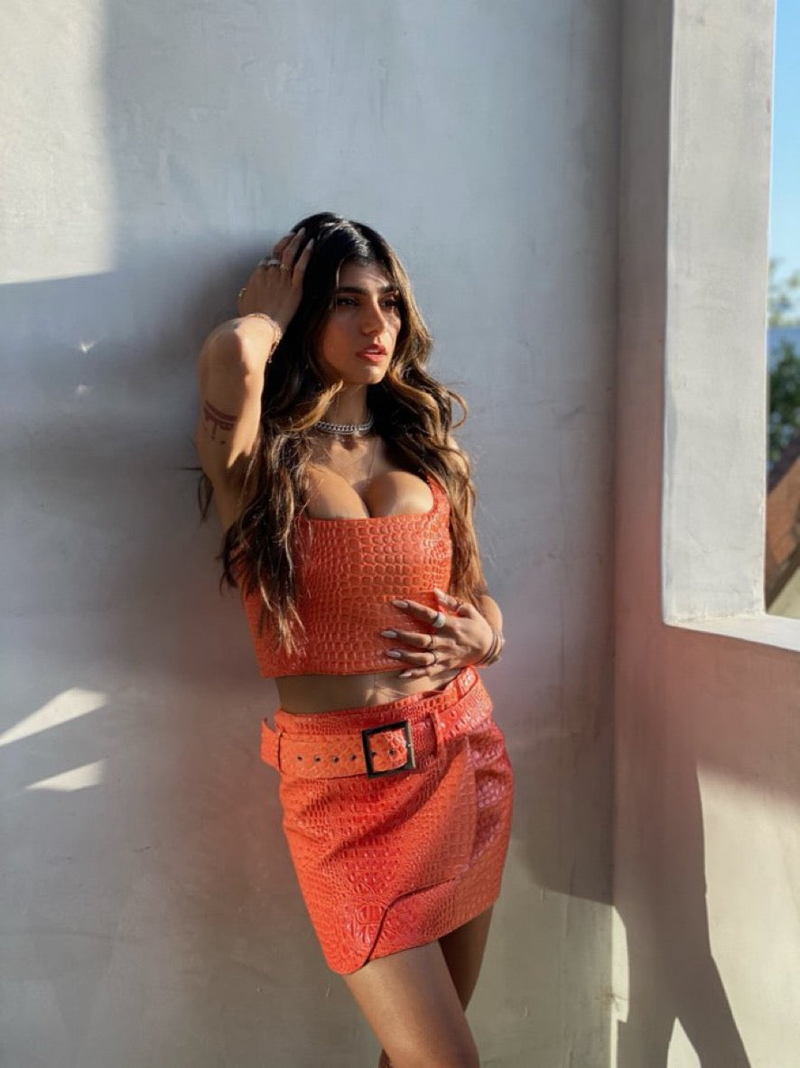 Mia Khalifa-Sinful Lifestyle -Tired Of Living For The Devil