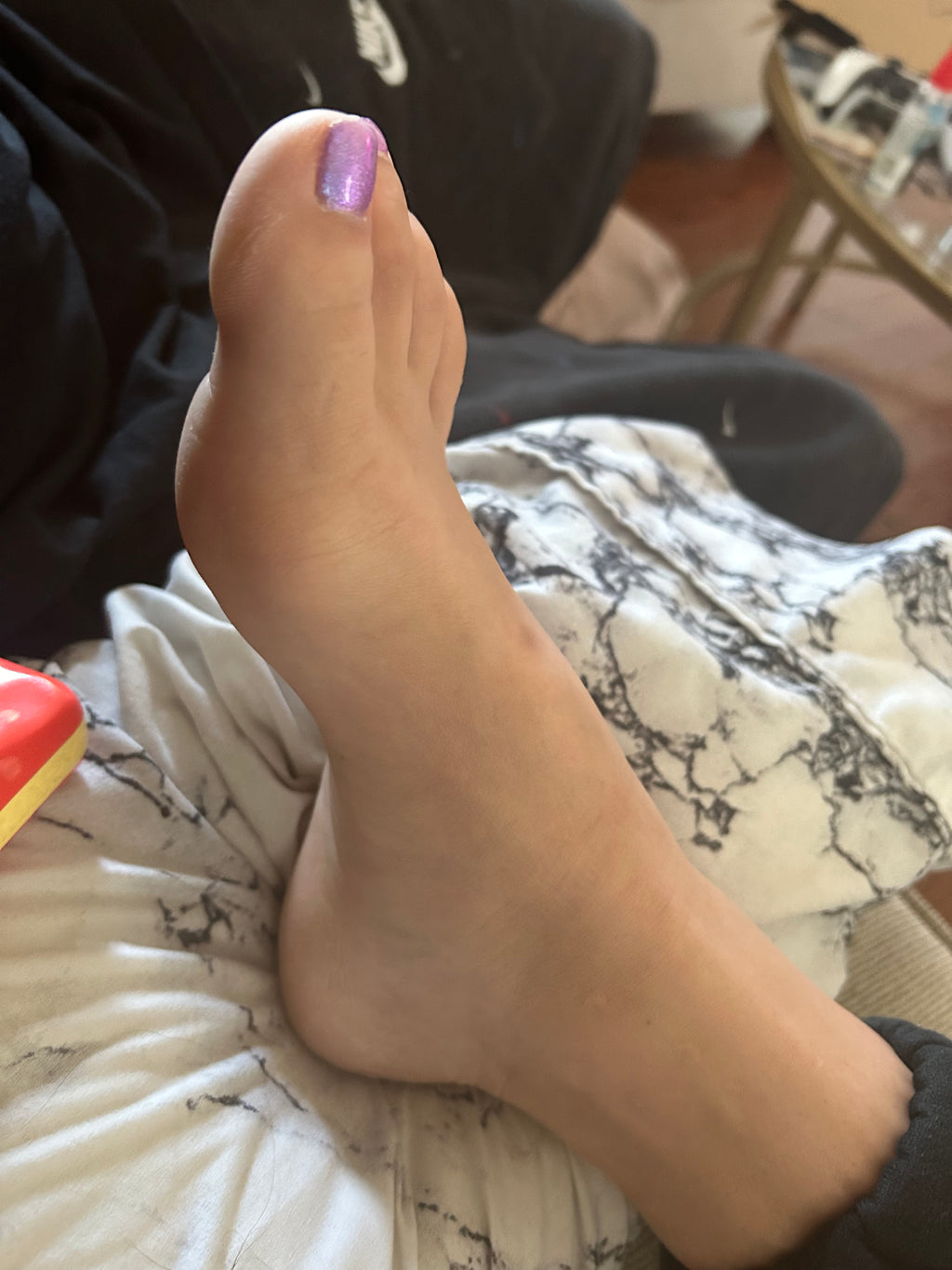 Glitz Purp Toe magazine