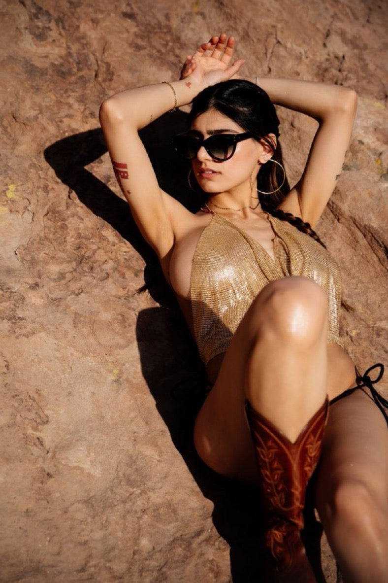 Mia Khalifa-Sinful Lifestyle -Tired Of Living For The Devil